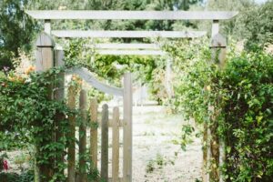 gate